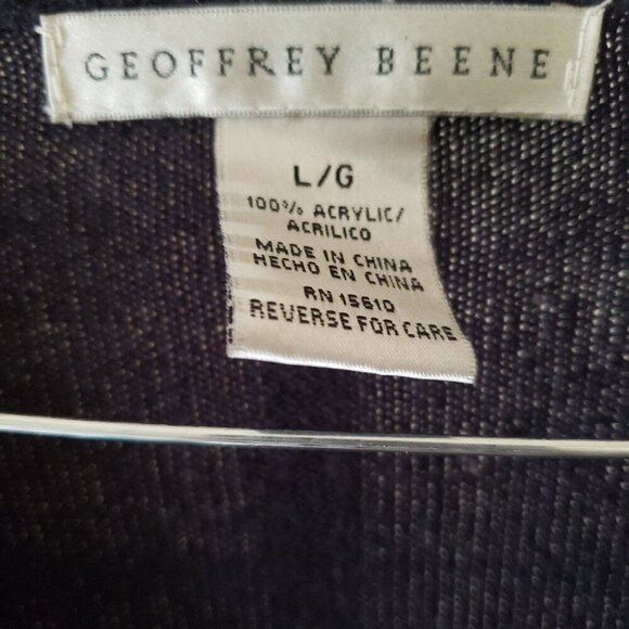 Geoffrey Beene Men's Navy Blue Argyle V-Neck Long Sleeve Sweater - Picture 3 of 3